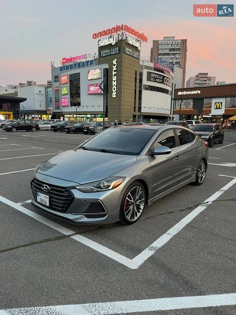 2018 Hyundai Elantra - фото 1