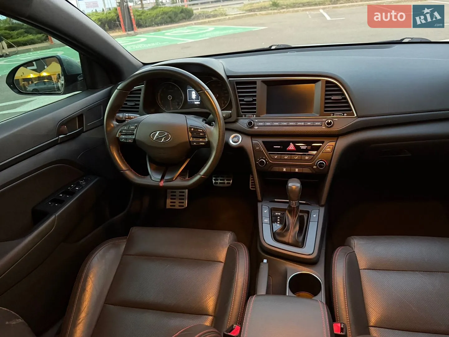 2018 Hyundai Elantra - мініатюра 14
