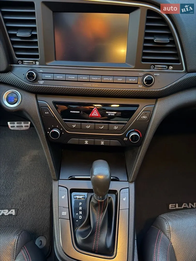 2018 Hyundai Elantra - мініатюра 20