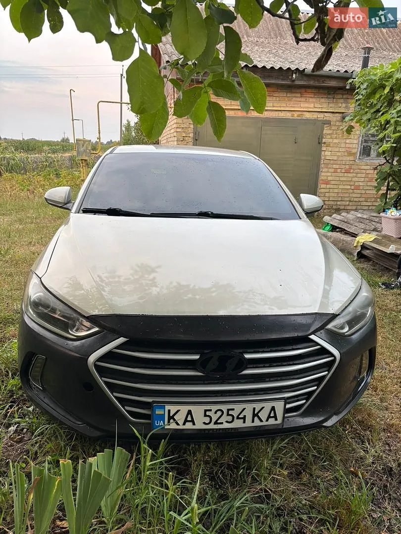 2016 Hyundai Elantra - мініатюра 2