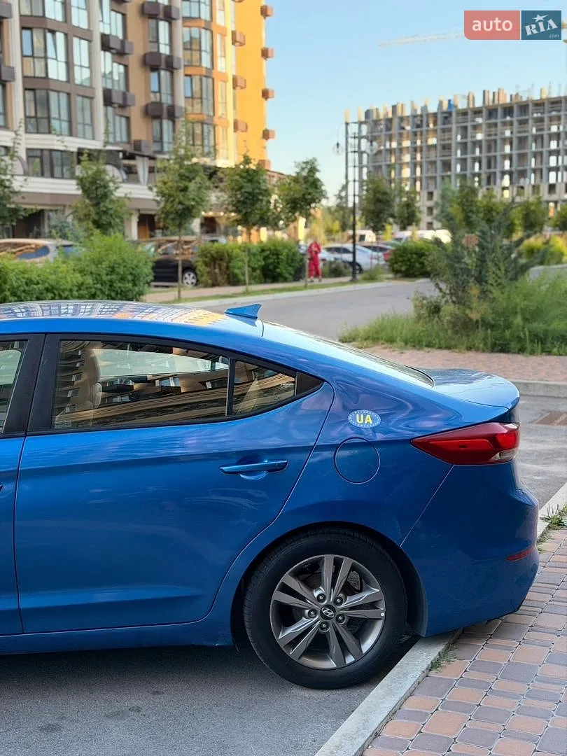 2016 Hyundai Elantra - мініатюра 5