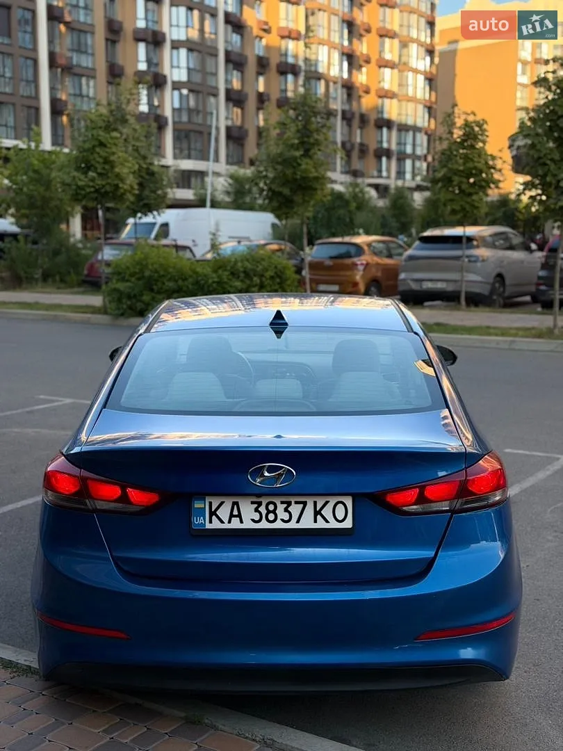 2016 Hyundai Elantra - мініатюра 4
