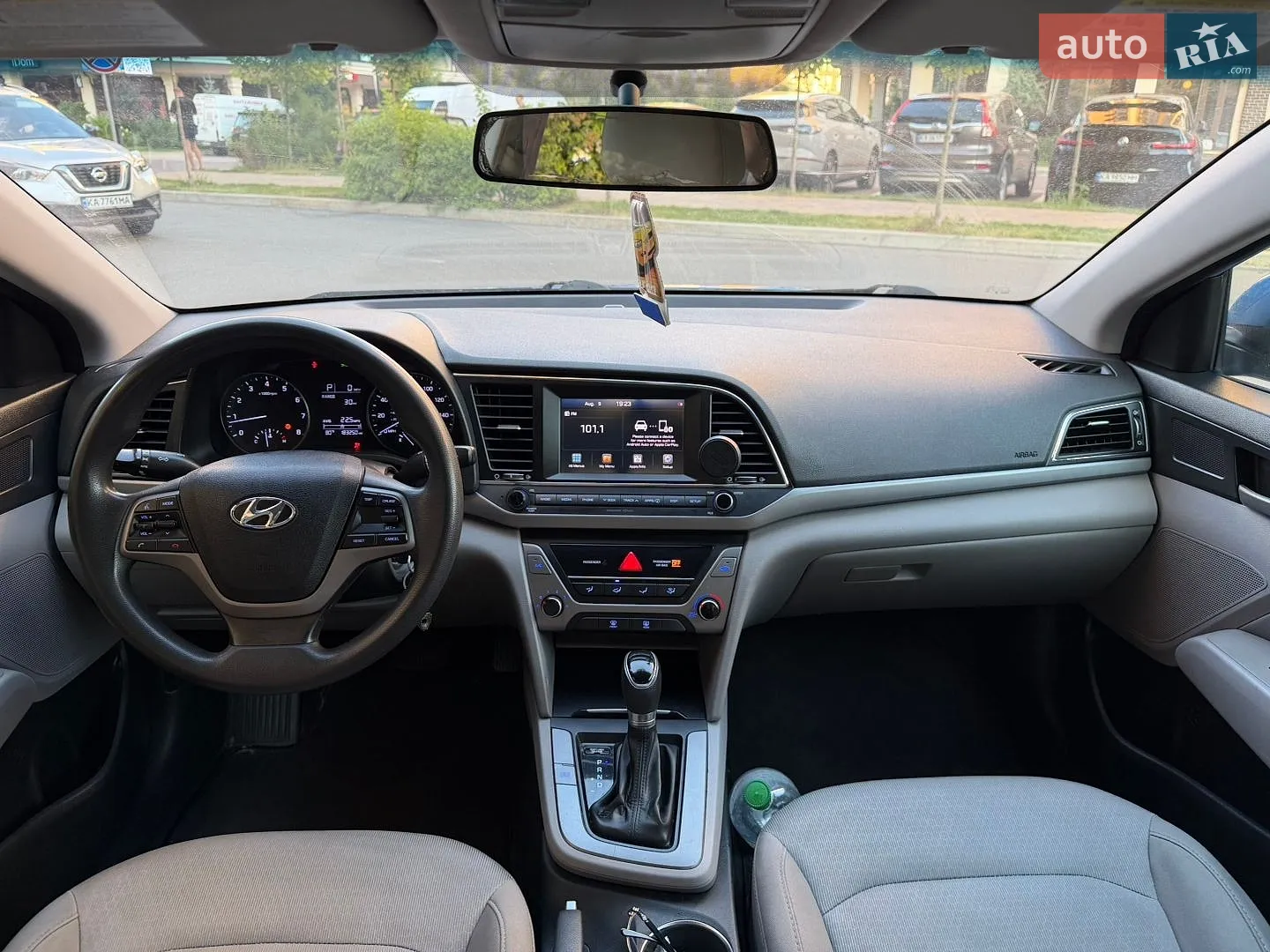 2016 Hyundai Elantra - мініатюра 9