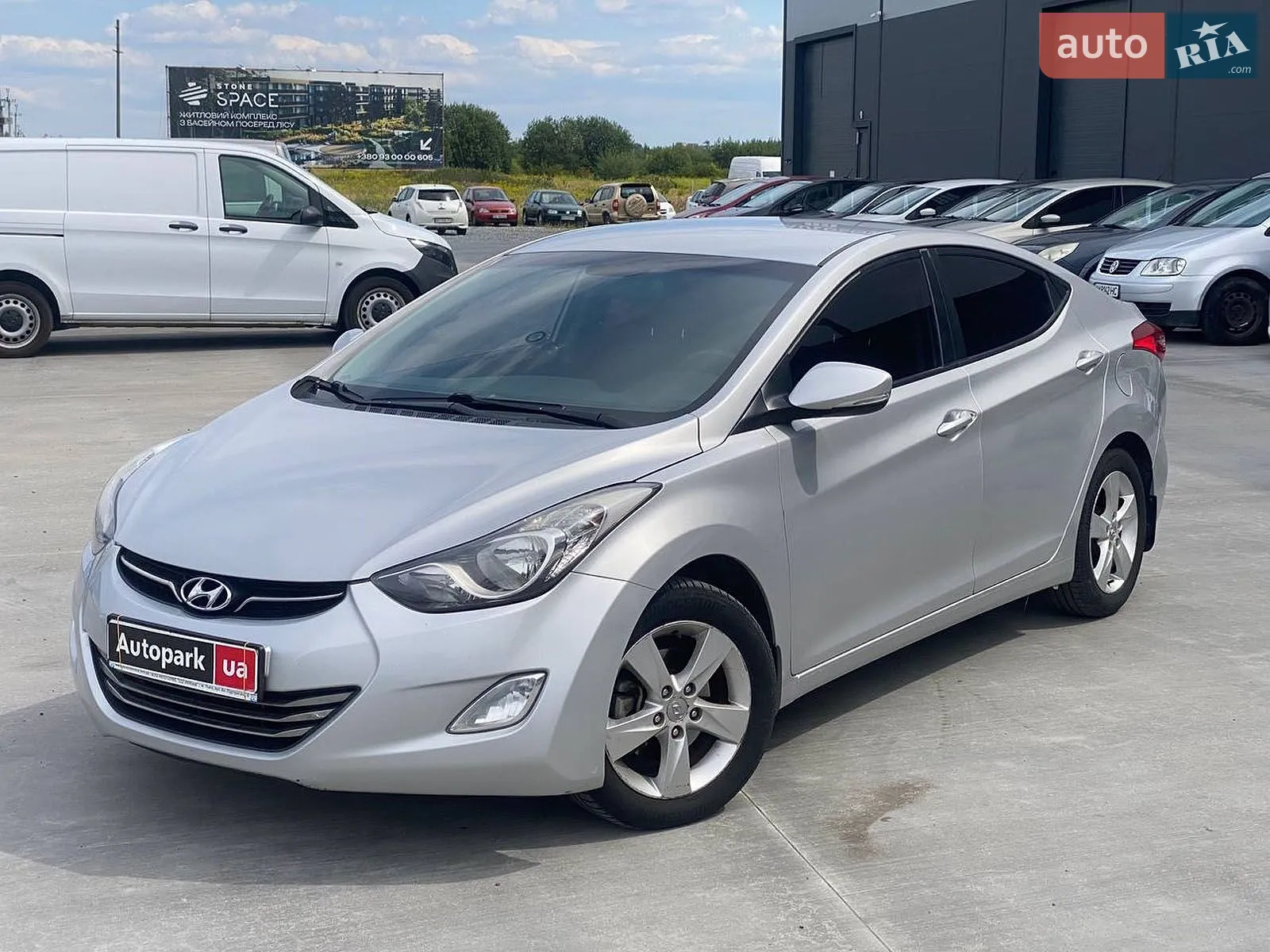 2013 Hyundai Elantra - фото 1