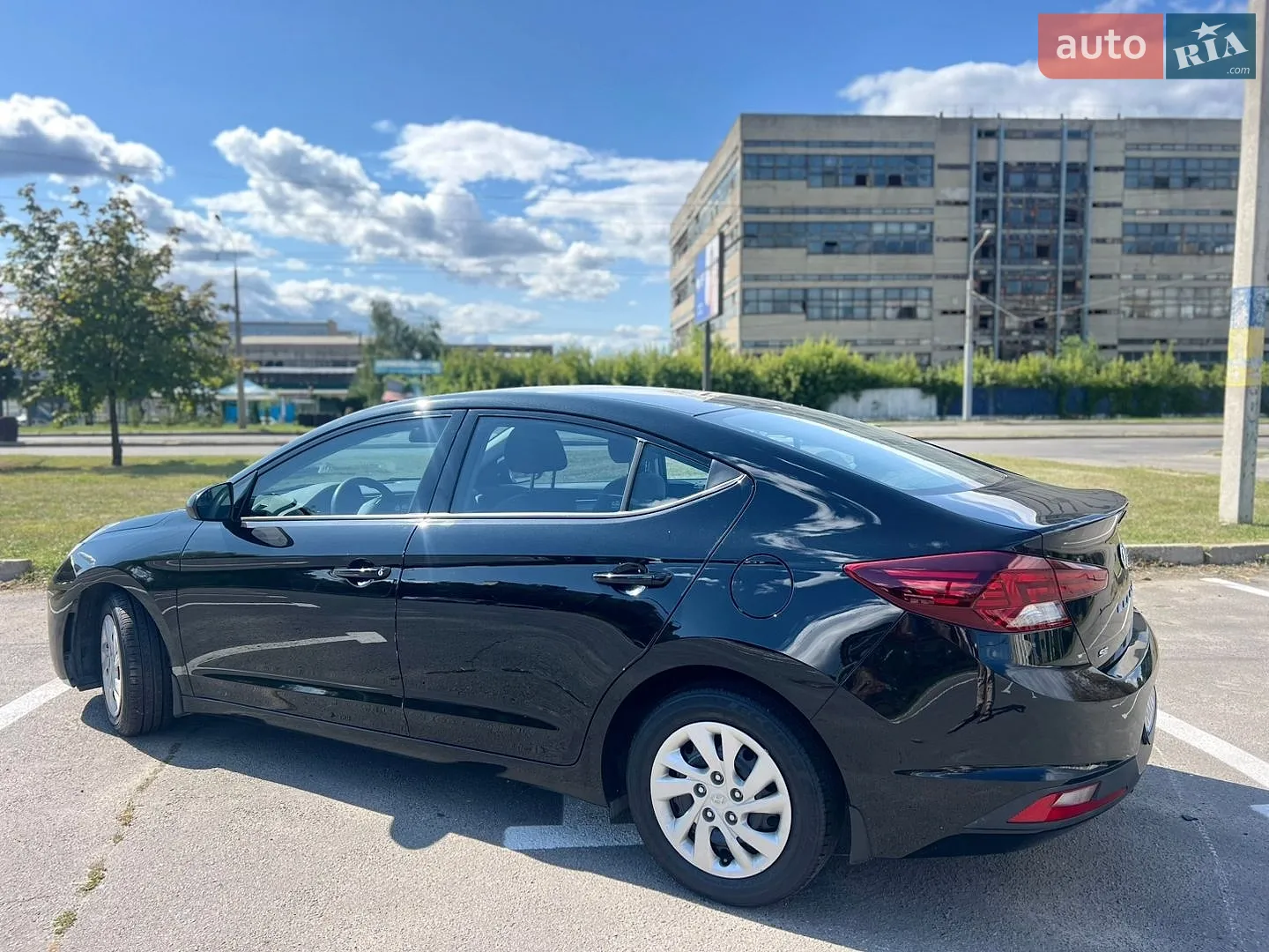 2019 Hyundai Elantra - мініатюра 6