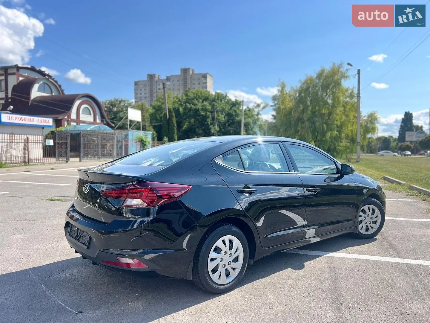 2019 Hyundai Elantra - мініатюра 9