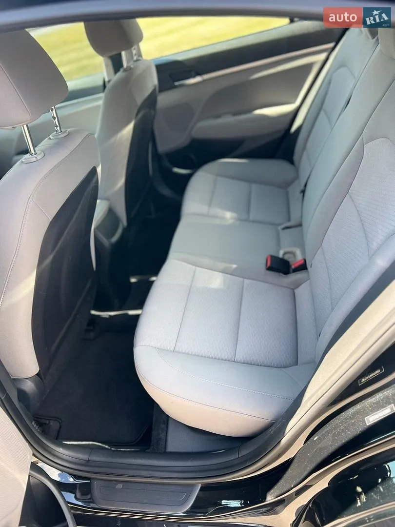 2019 Hyundai Elantra - мініатюра 18