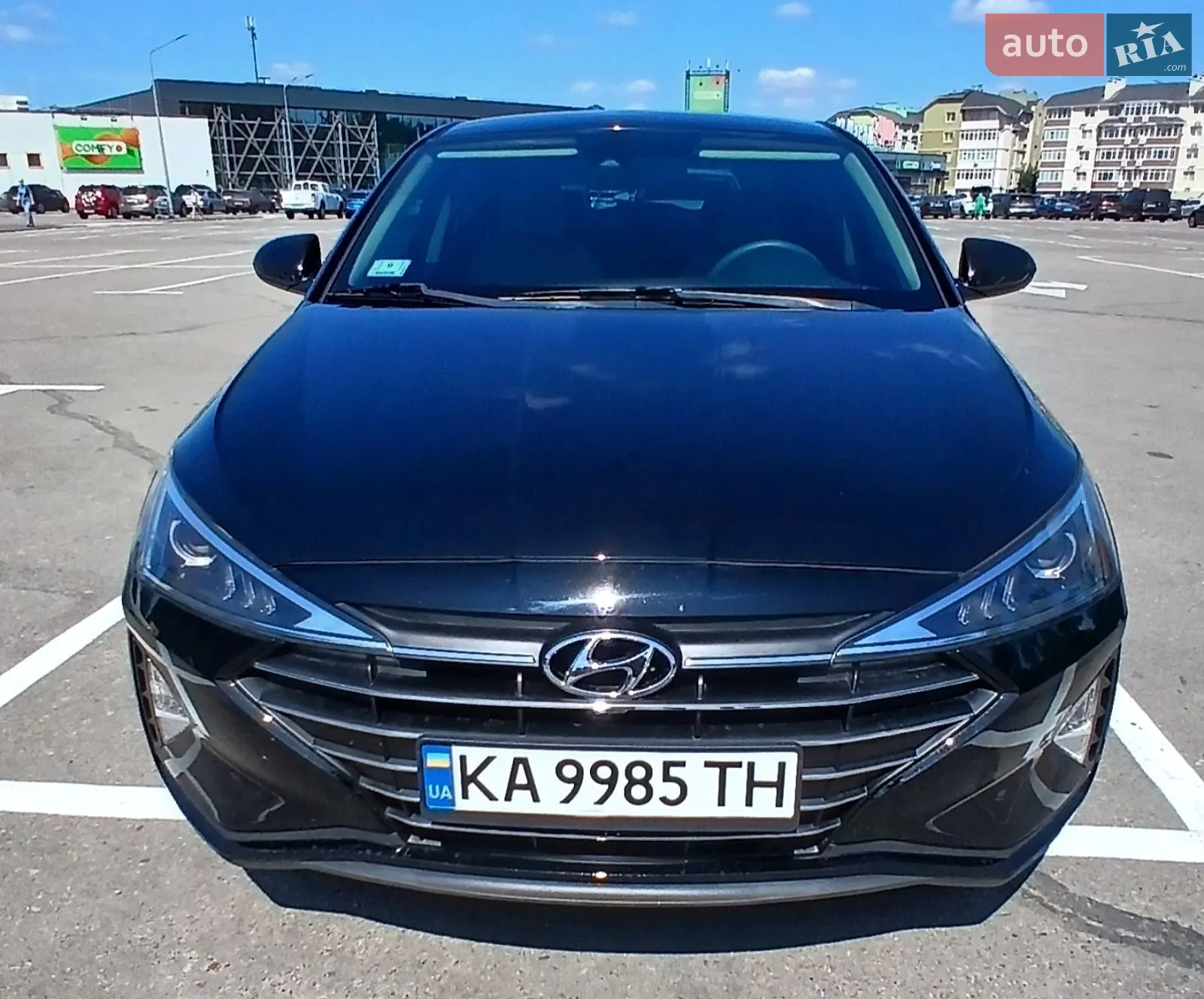 2019 Hyundai Elantra - фото 1