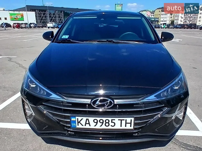 Hyundai Elantra