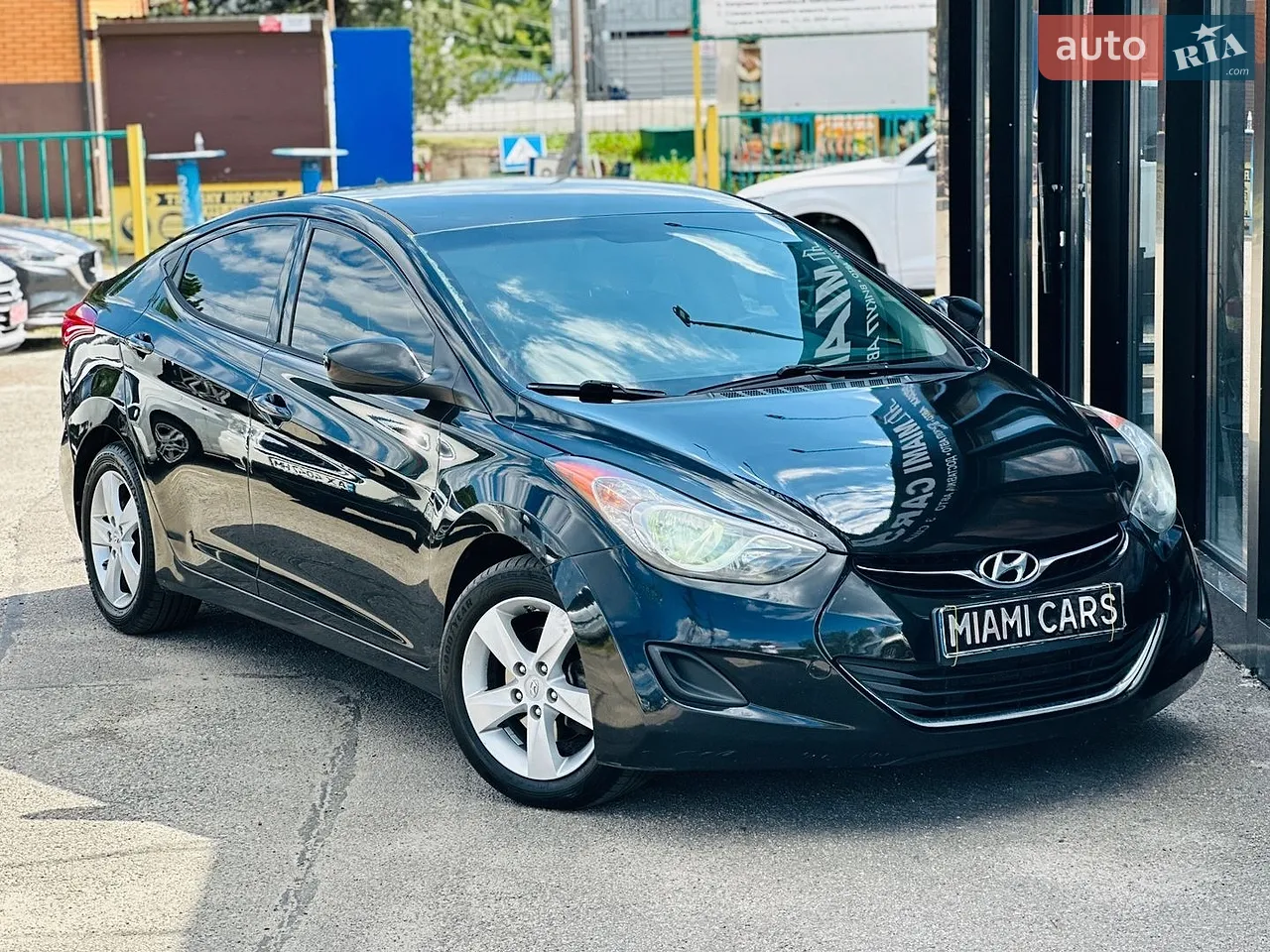 2013 Hyundai Elantra - мініатюра 10