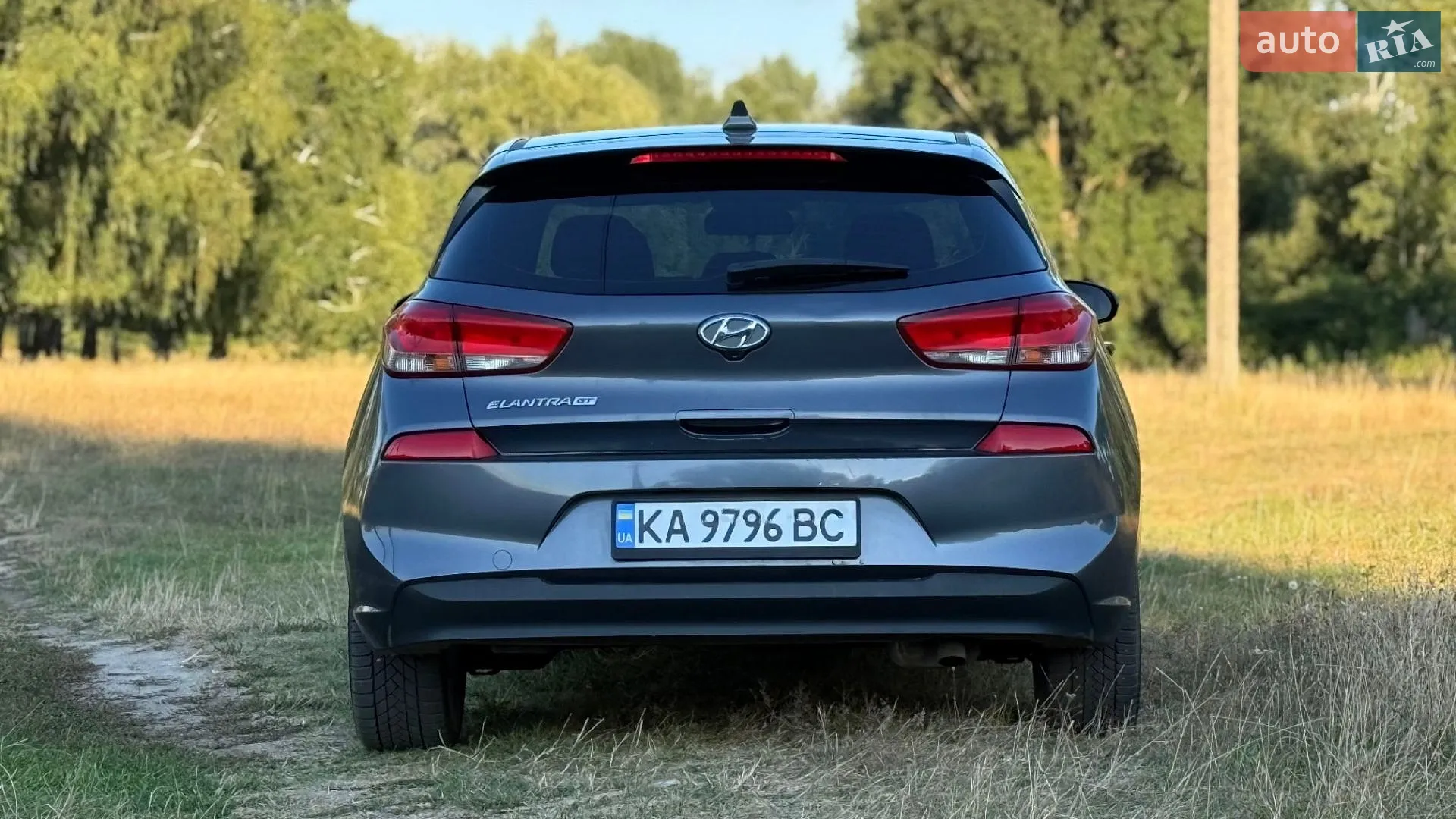 2017 Hyundai Elantra - мініатюра 8