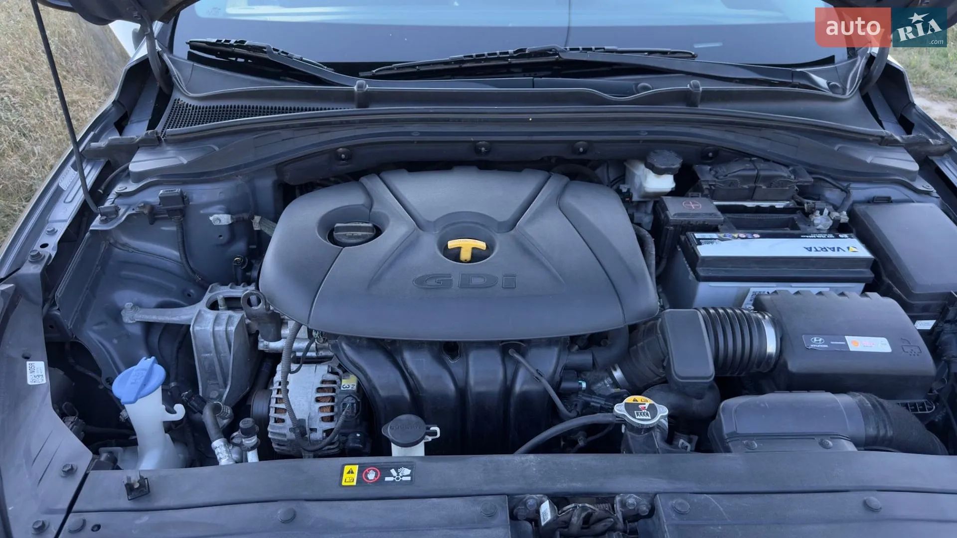 2017 Hyundai Elantra - мініатюра 18