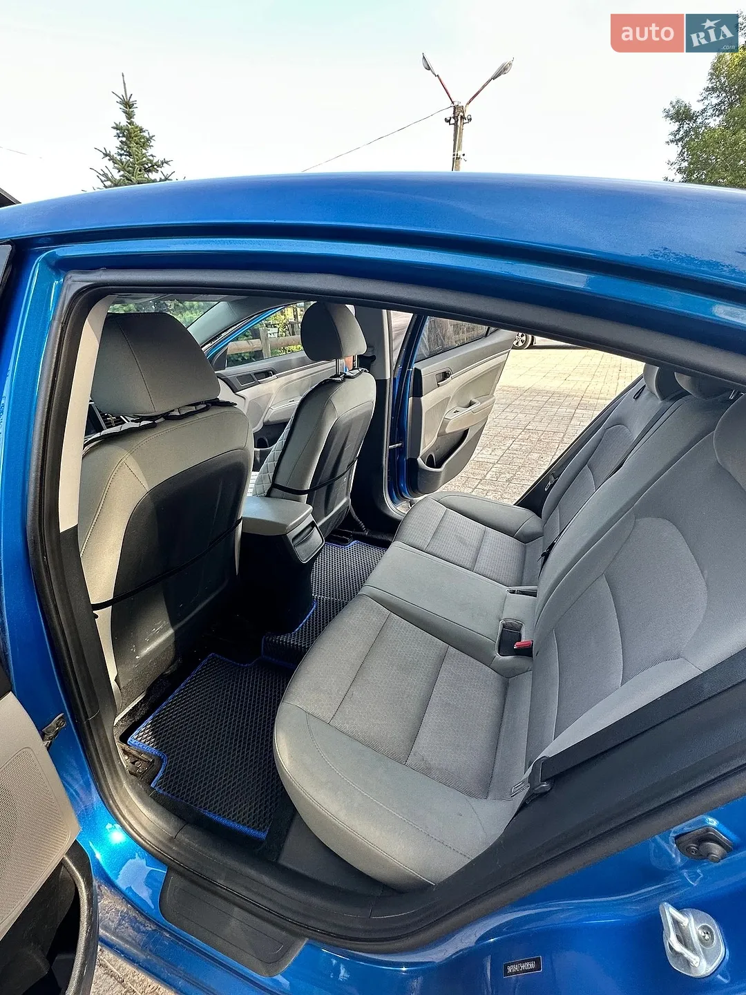 2016 Hyundai Elantra - мініатюра 5