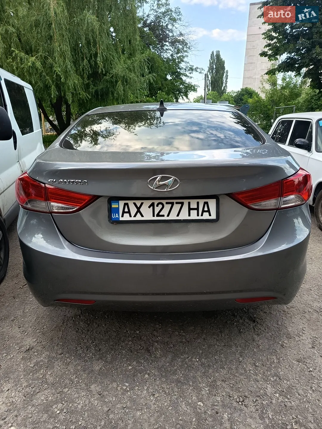 2013 Hyundai Elantra - мініатюра 2