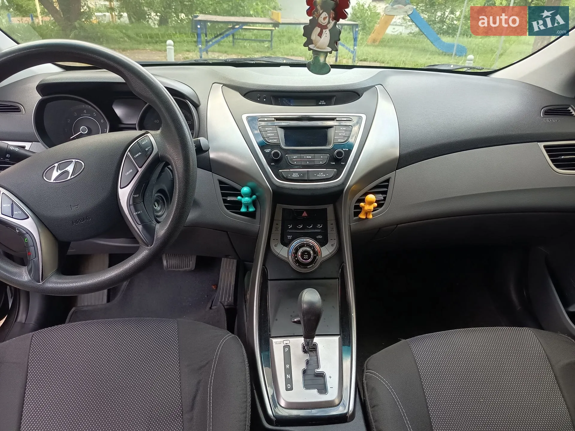 2013 Hyundai Elantra - мініатюра 5