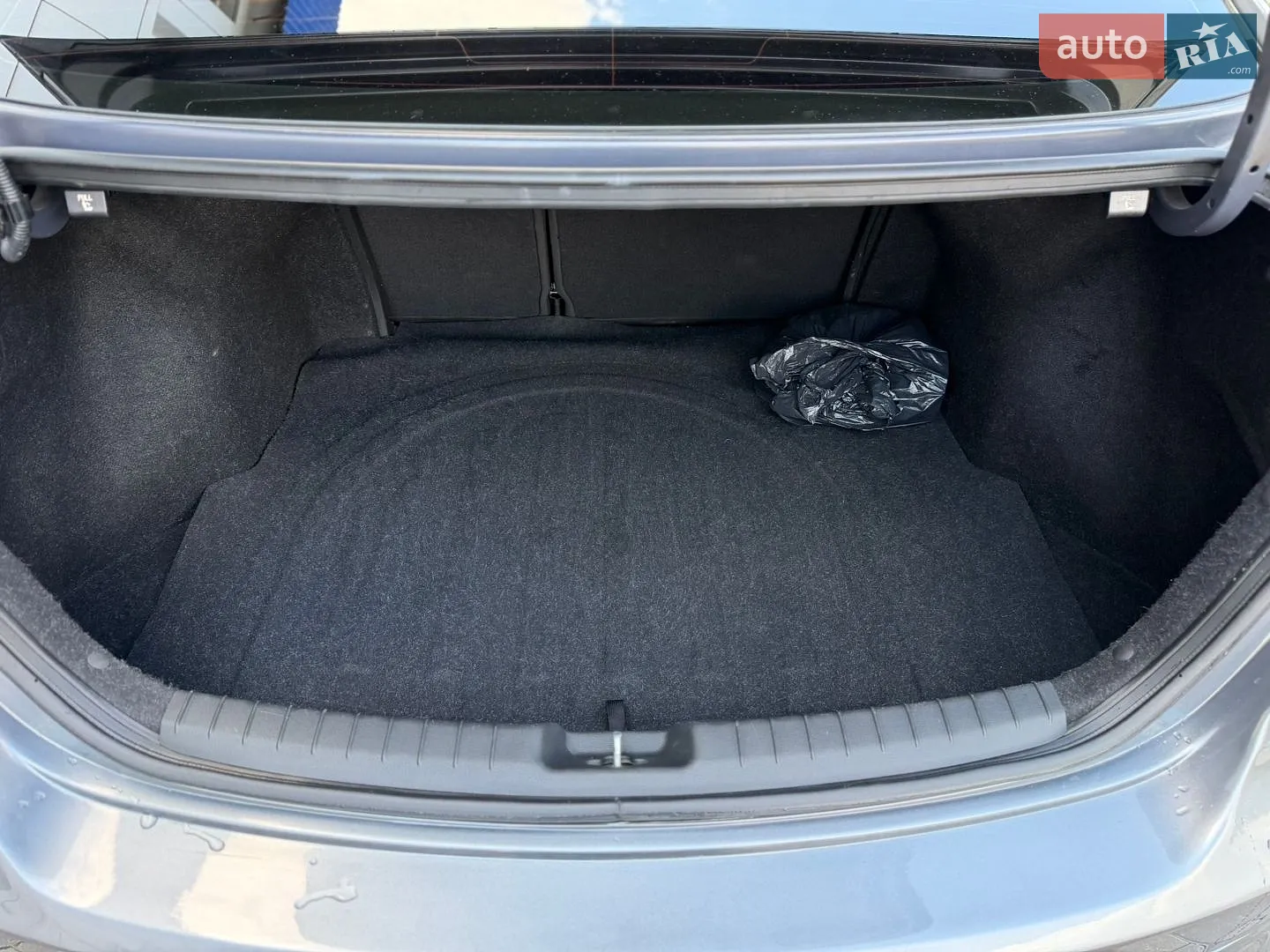 2018 Hyundai Elantra - мініатюра 17