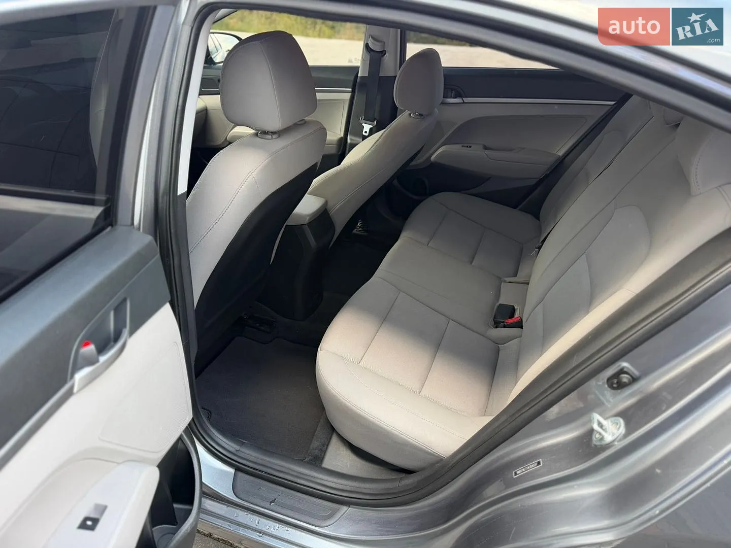 2018 Hyundai Elantra - мініатюра 22
