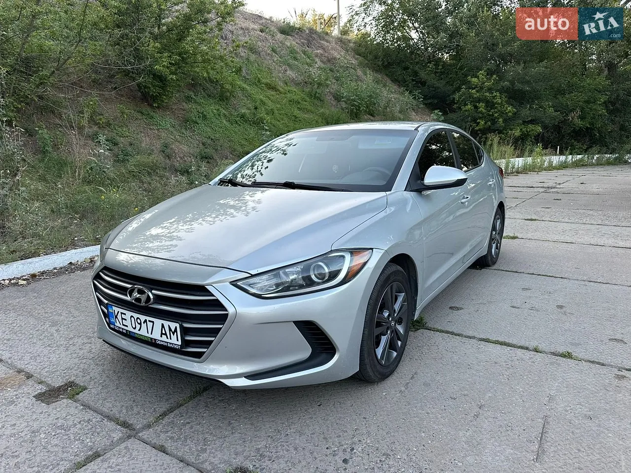 2017 Hyundai Elantra - мініатюра 15
