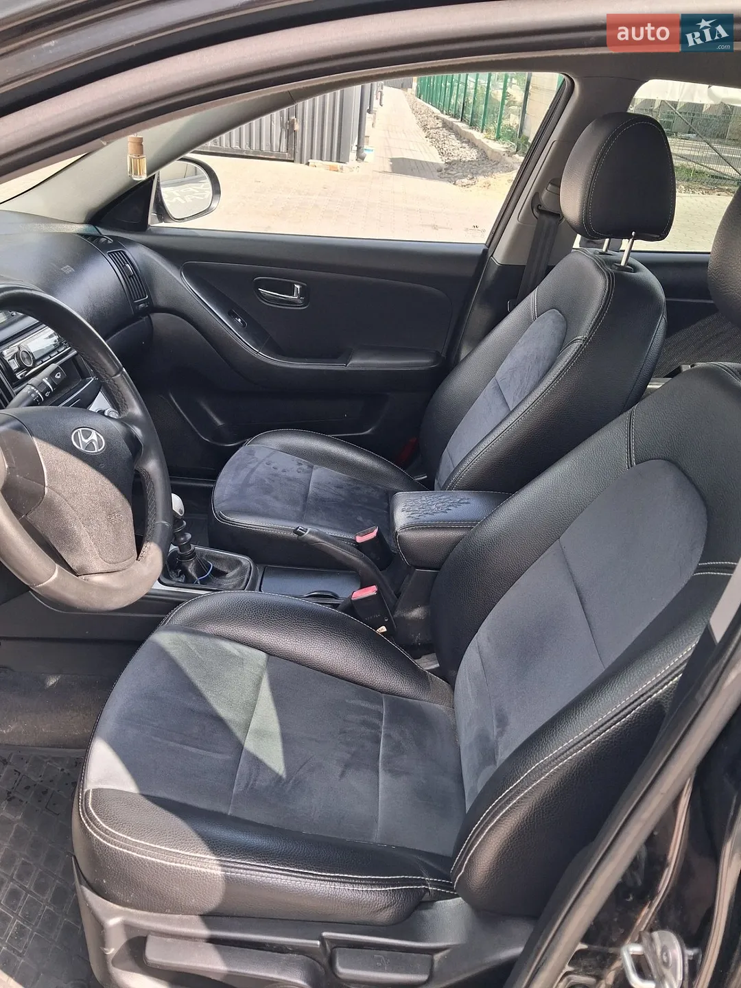 2011 Hyundai Elantra - мініатюра 19