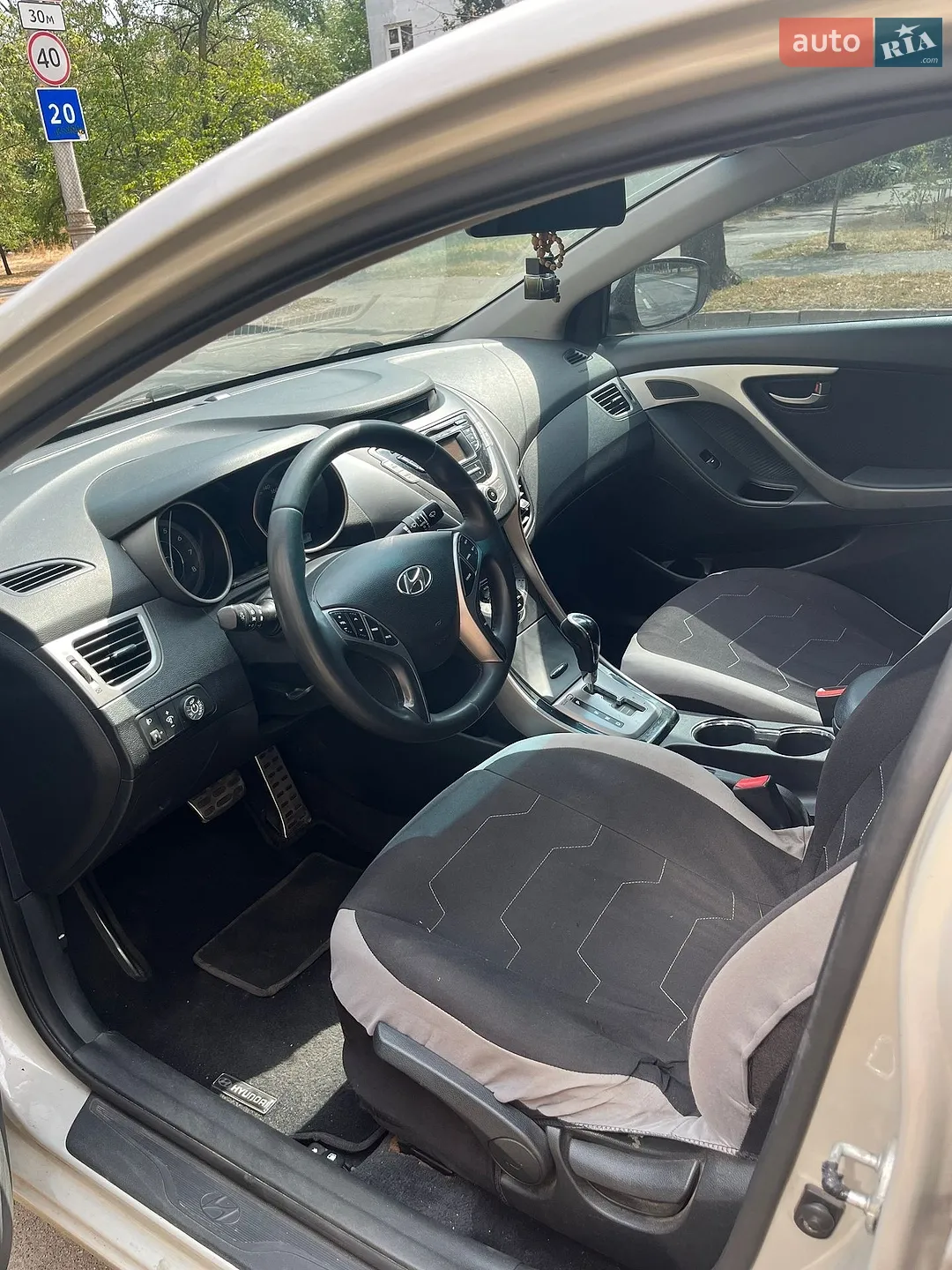 2013 Hyundai Elantra - мініатюра 7
