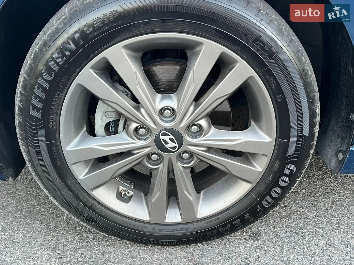2016 Hyundai Elantra - мініатюра 17