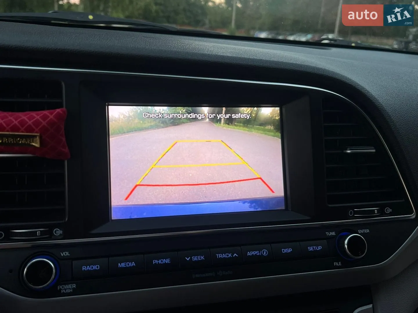 2016 Hyundai Elantra - мініатюра 27