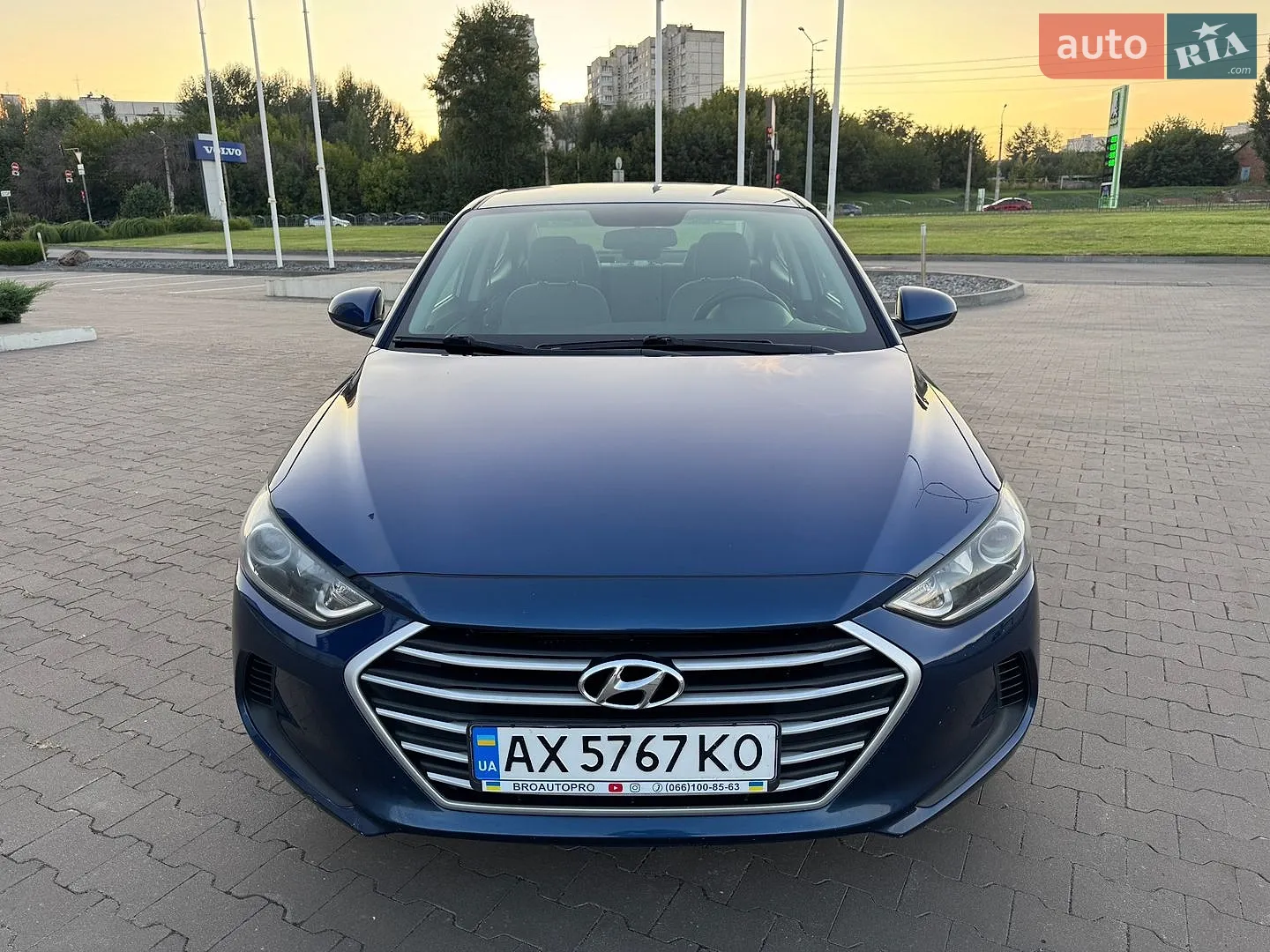 2016 Hyundai Elantra - мініатюра 17