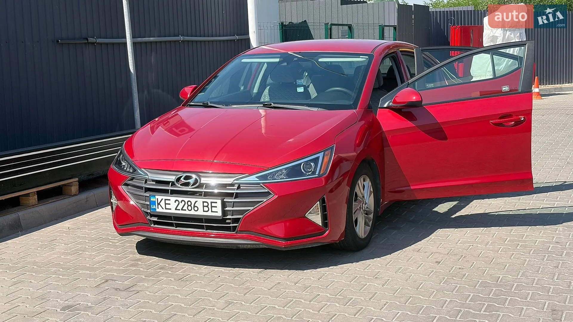 2018 Hyundai Elantra - мініатюра 3