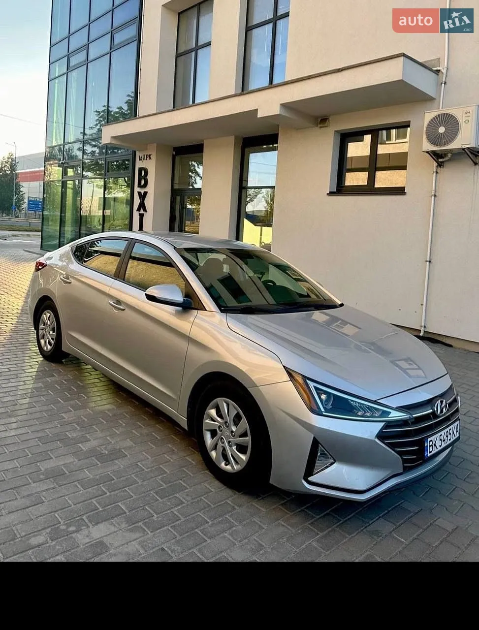 2018 Hyundai Elantra - мініатюра 5