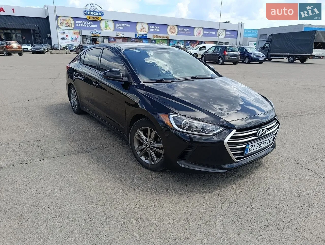 2018 Hyundai Elantra - фото 1