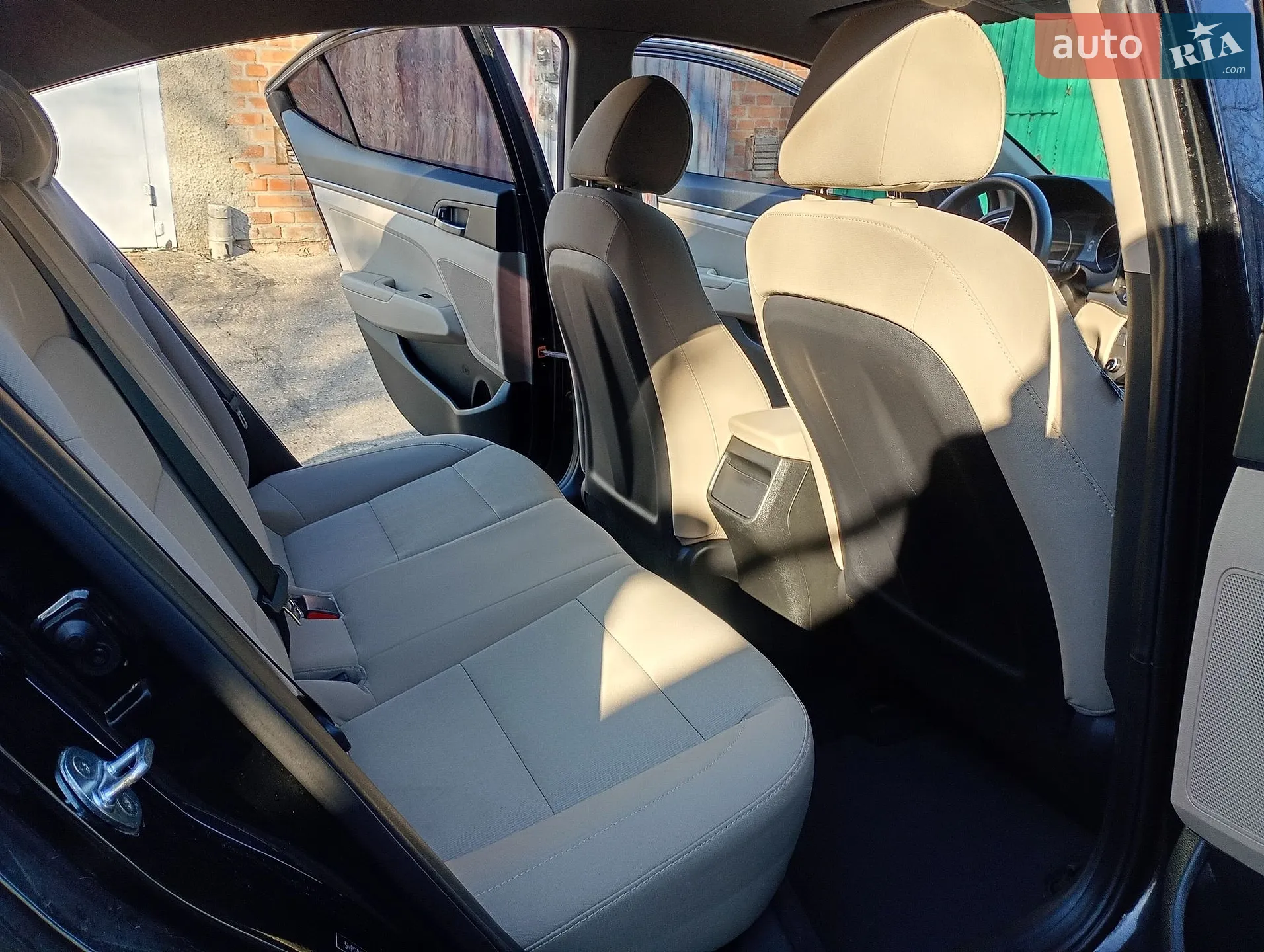 2018 Hyundai Elantra - мініатюра 7