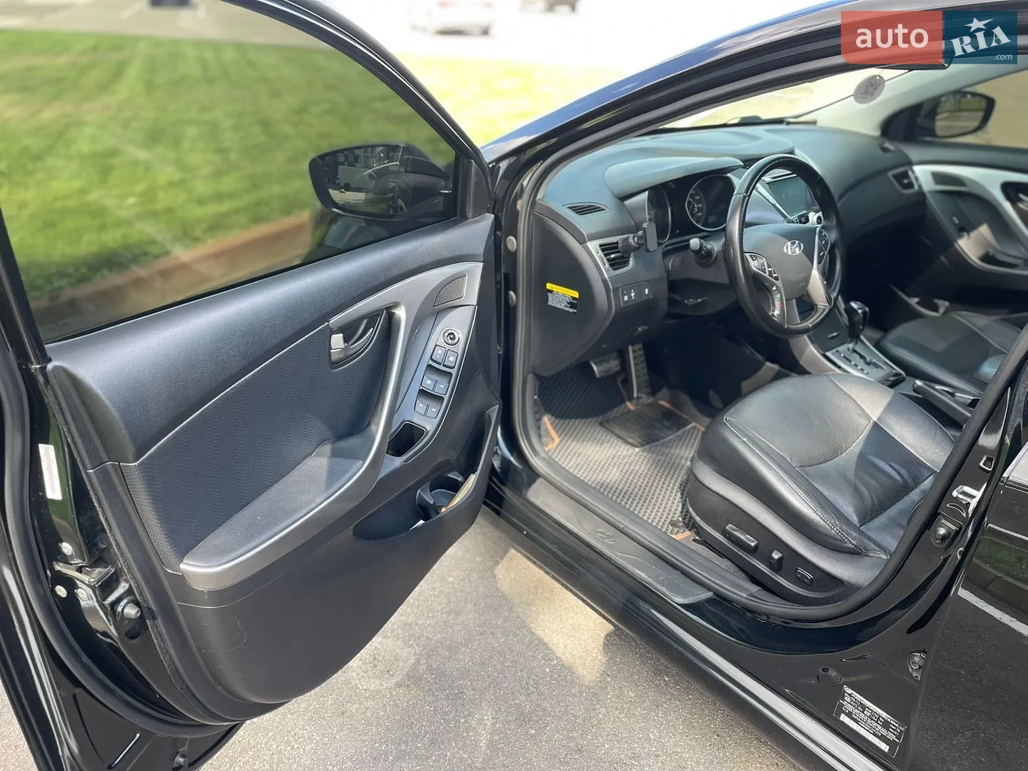 2013 Hyundai Elantra - мініатюра 13
