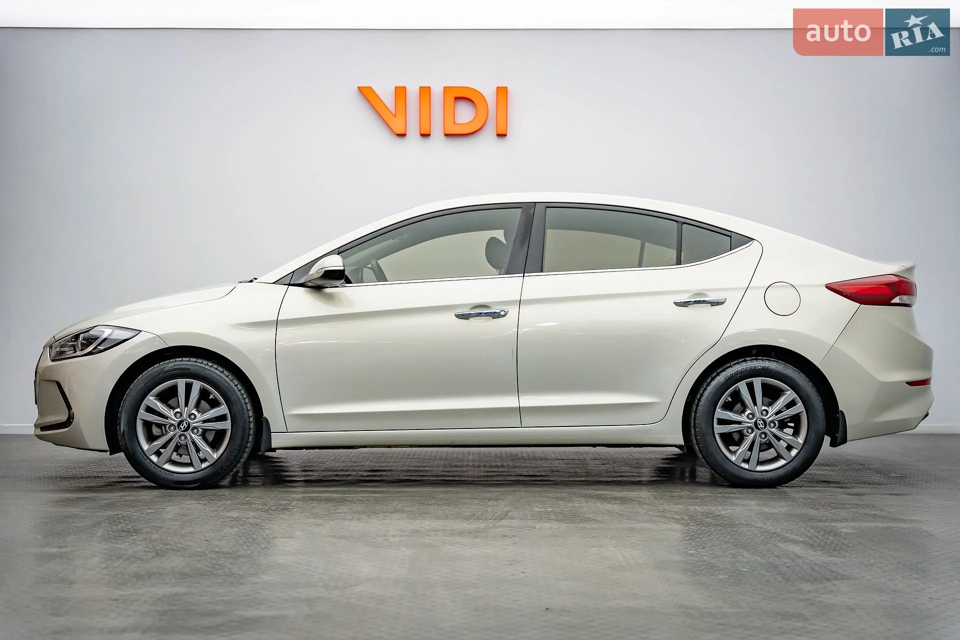 2018 Hyundai Elantra - мініатюра 3
