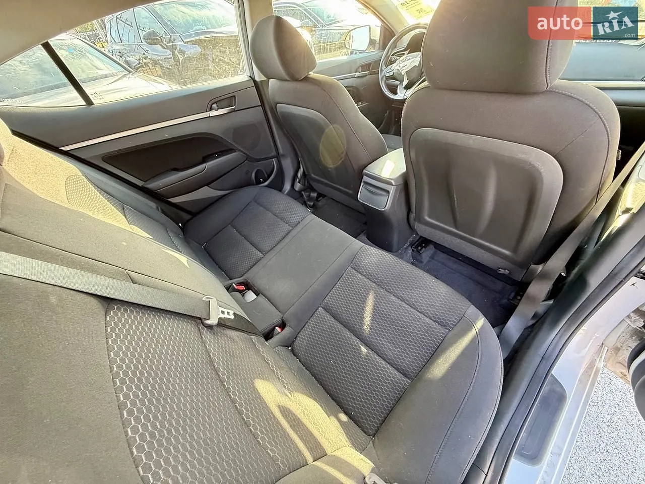 2019 Hyundai Elantra - мініатюра 38