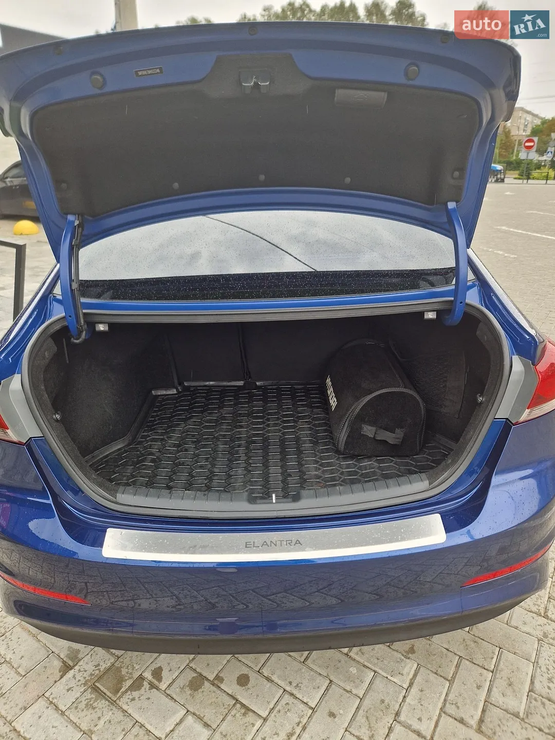 2016 Hyundai Elantra - мініатюра 4