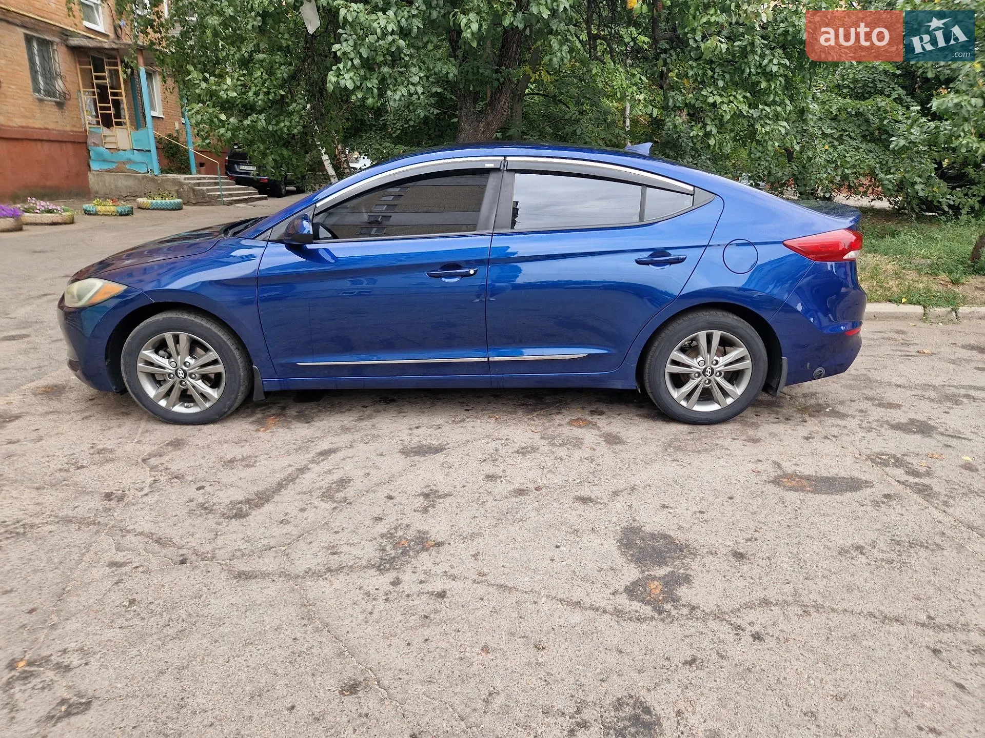 2016 Hyundai Elantra - мініатюра 12