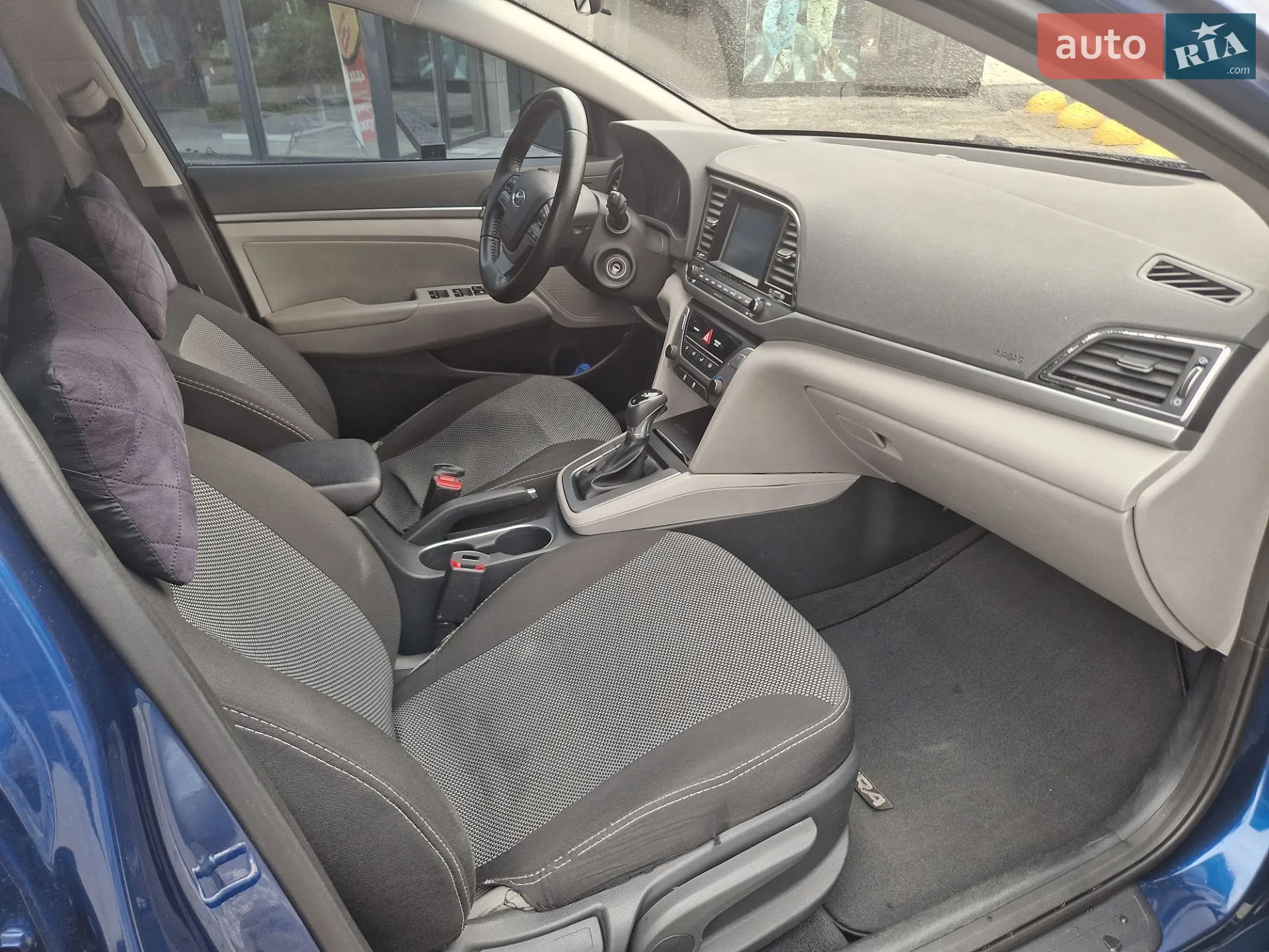 2016 Hyundai Elantra - мініатюра 10