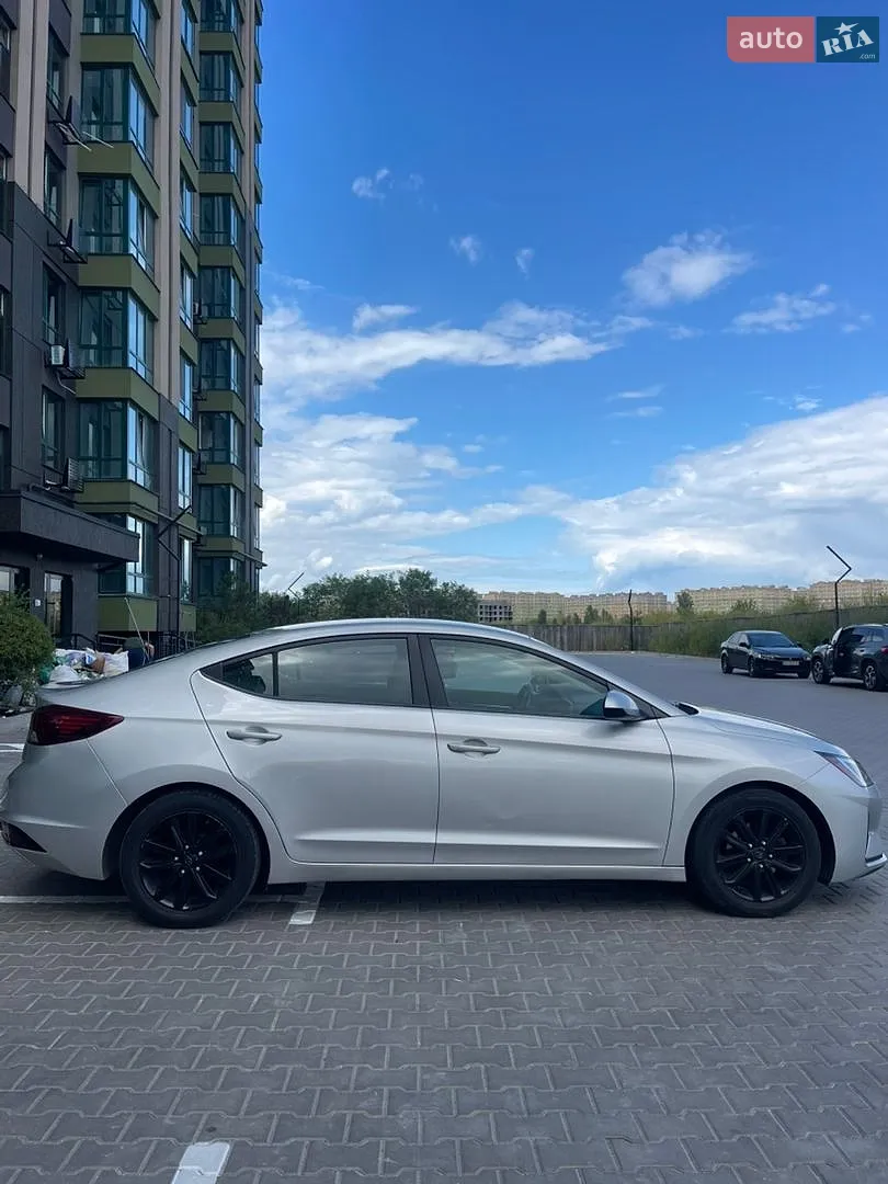 2018 Hyundai Elantra - мініатюра 8