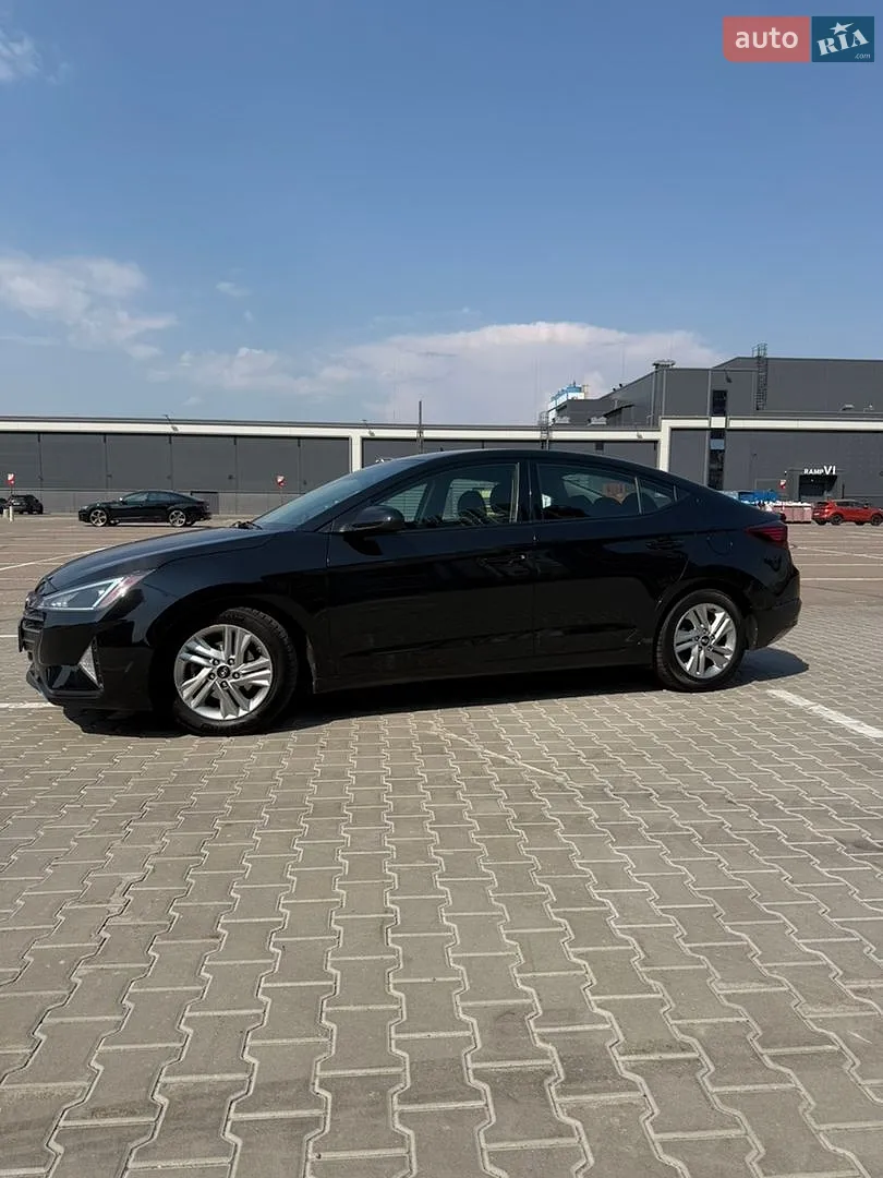 2019 Hyundai Elantra - мініатюра 4