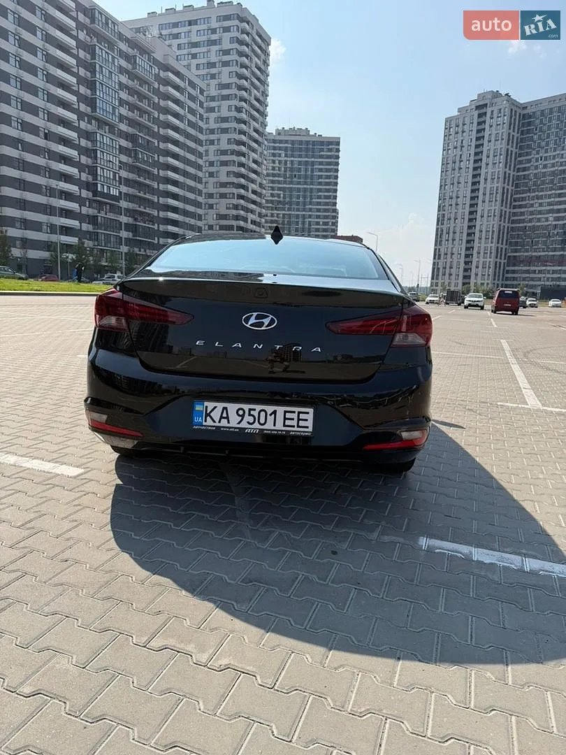 2019 Hyundai Elantra - мініатюра 8
