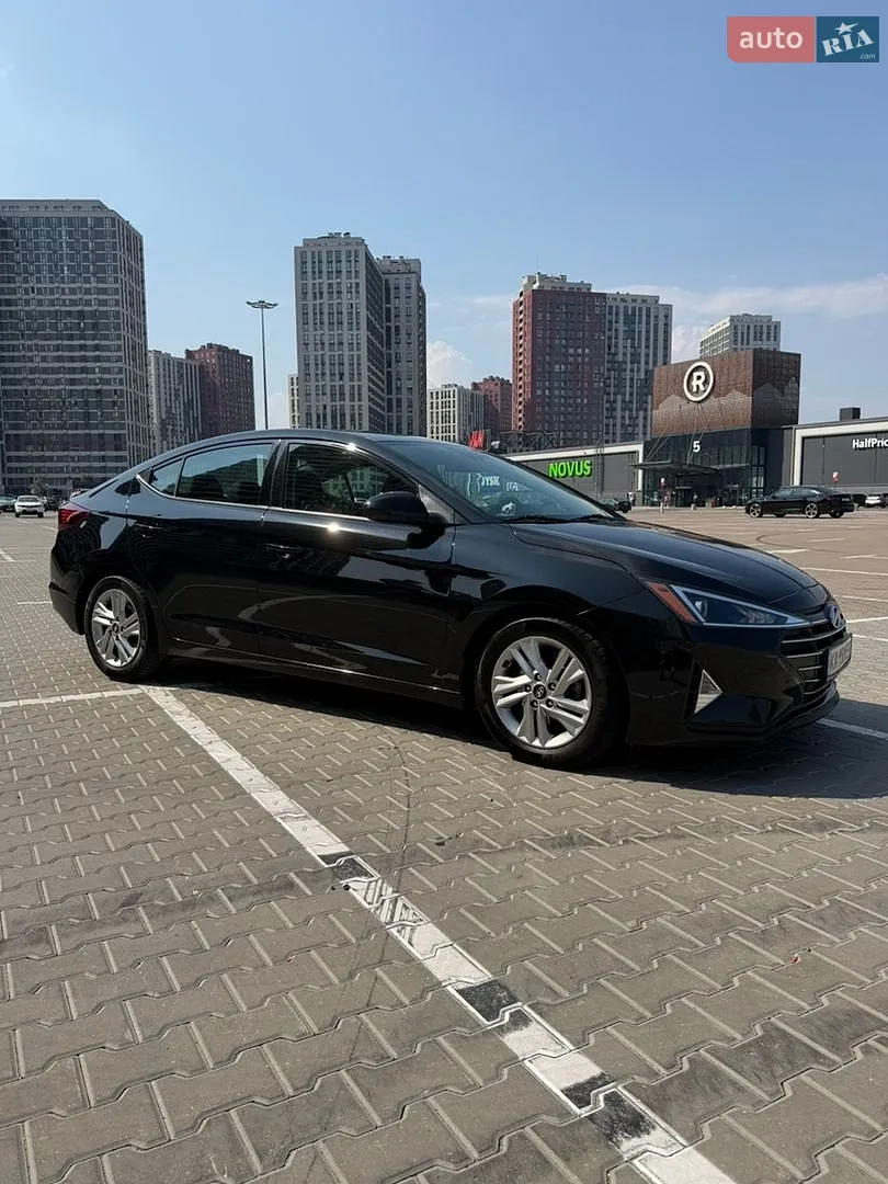 2019 Hyundai Elantra - мініатюра 17