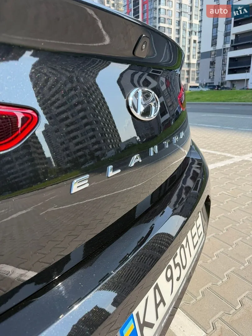 2019 Hyundai Elantra - мініатюра 28