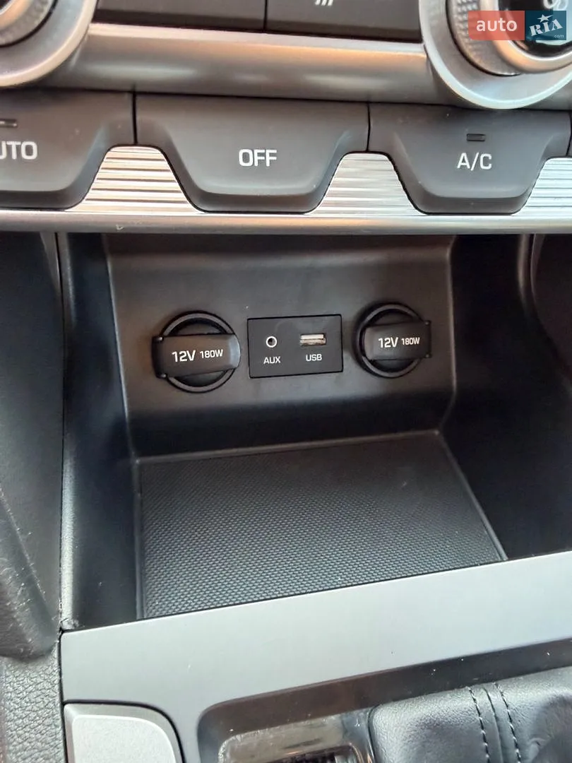 2019 Hyundai Elantra - мініатюра 35