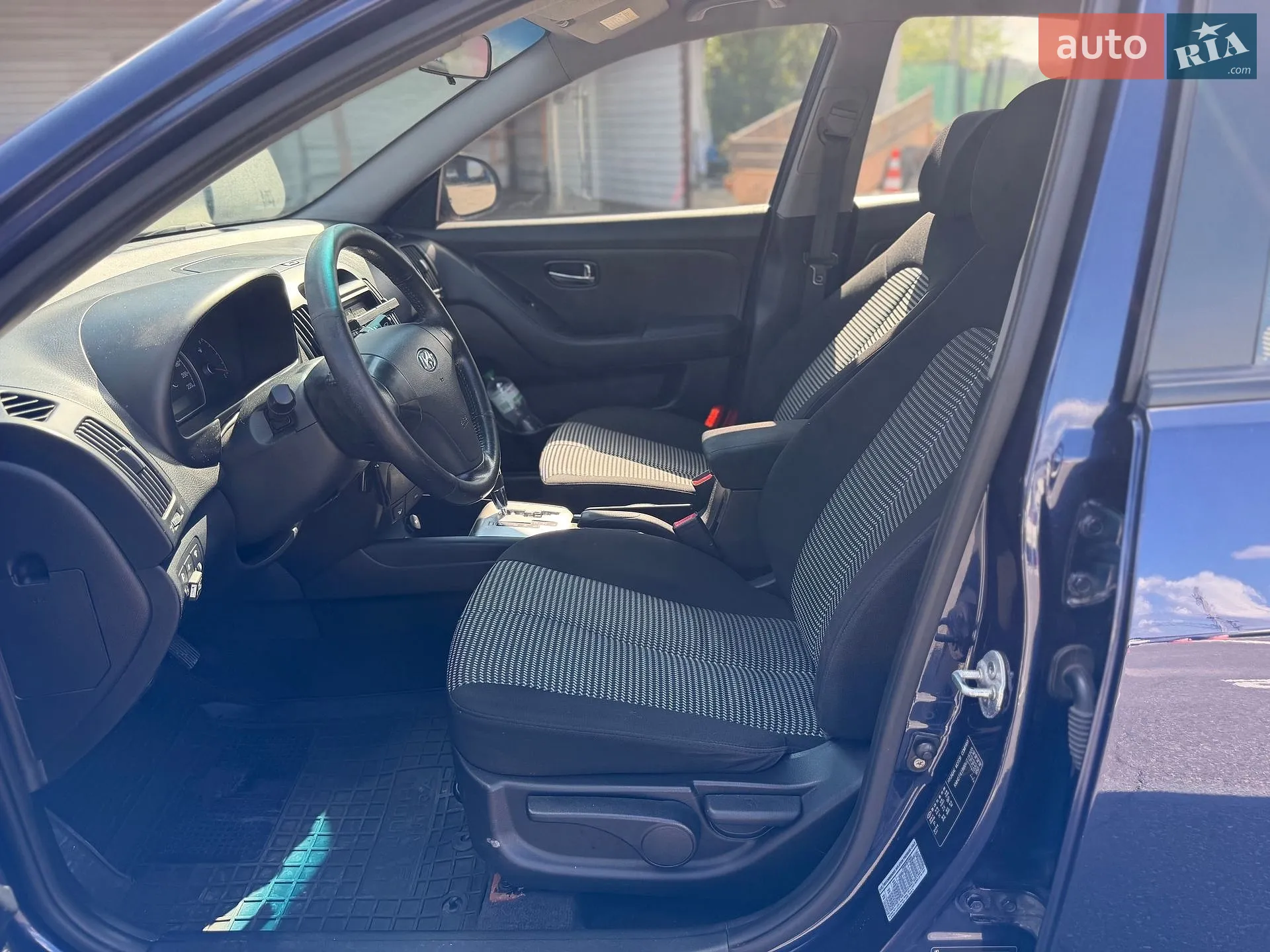 2011 Hyundai Elantra - мініатюра 20