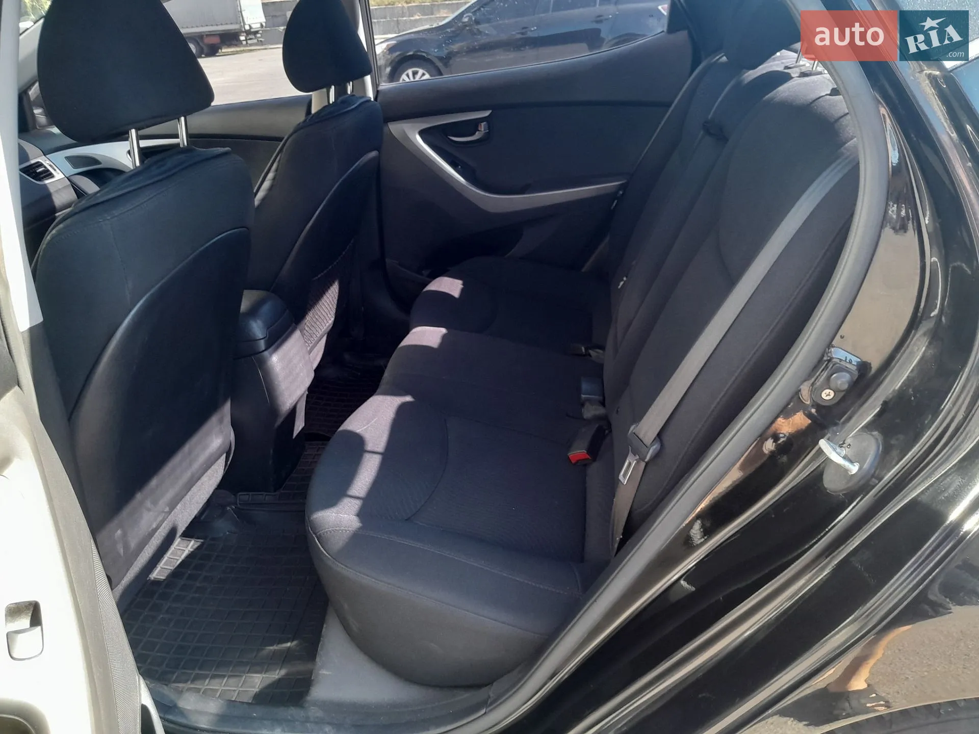 2014 Hyundai Elantra - мініатюра 12