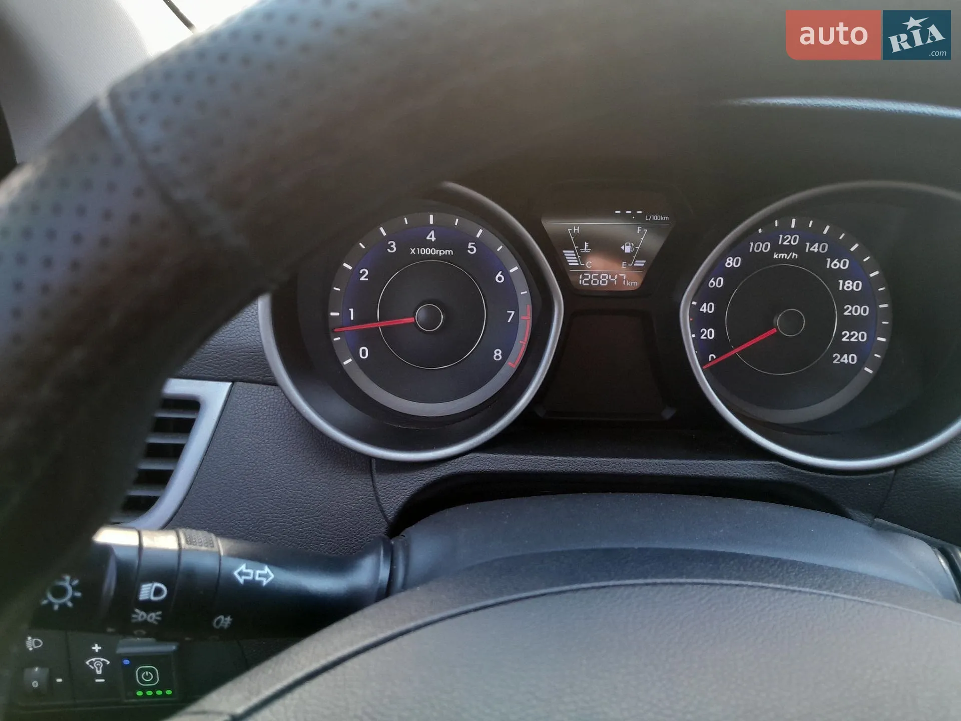 2014 Hyundai Elantra - мініатюра 15