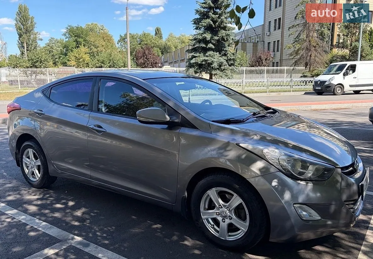 2012 Hyundai Elantra - мініатюра 7