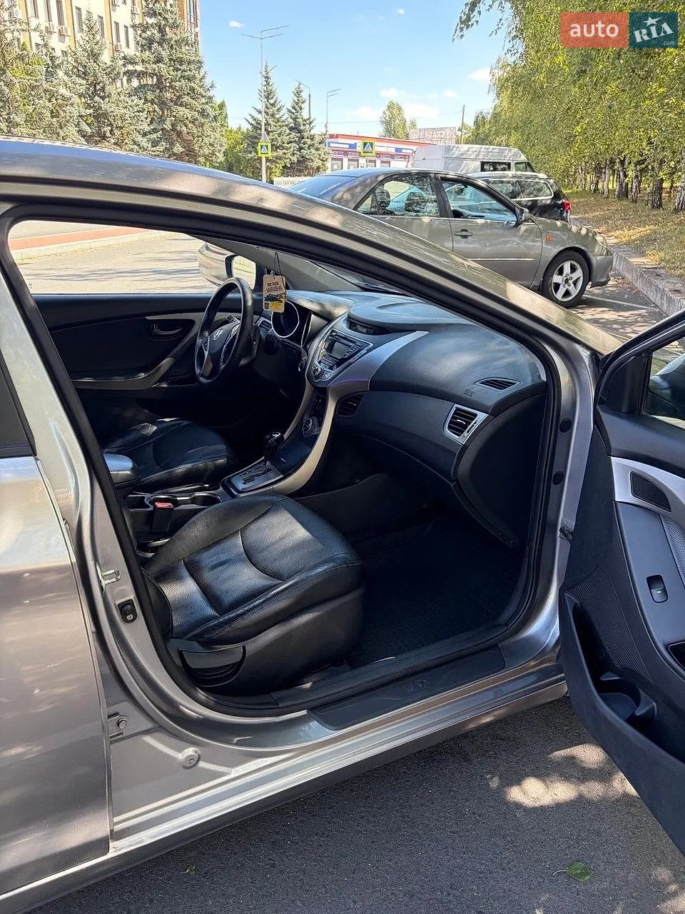 2012 Hyundai Elantra - мініатюра 11