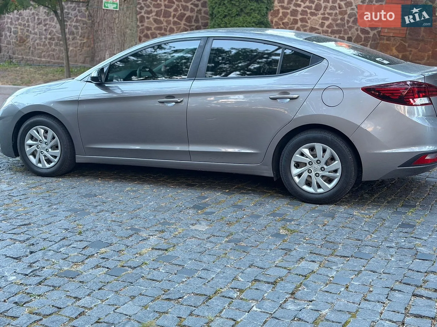 2019 Hyundai Elantra - мініатюра 8