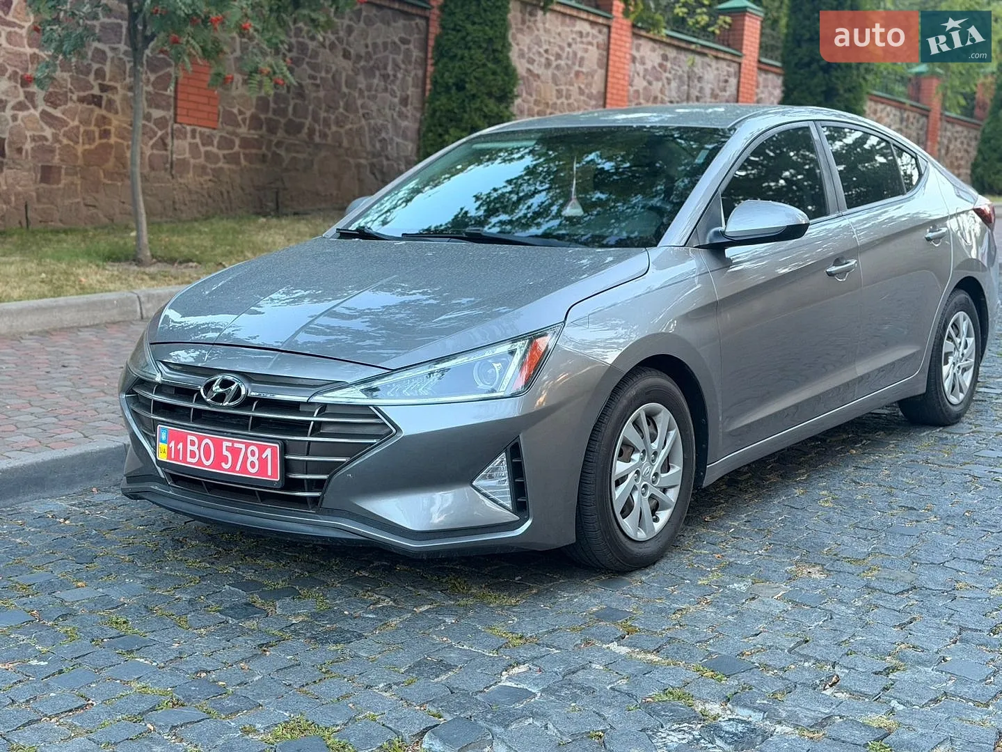 2019 Hyundai Elantra - мініатюра 14